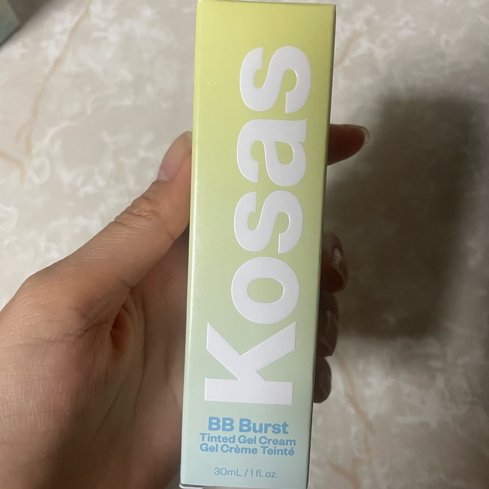 Kosas Light Medium Neutral Tinted Gel